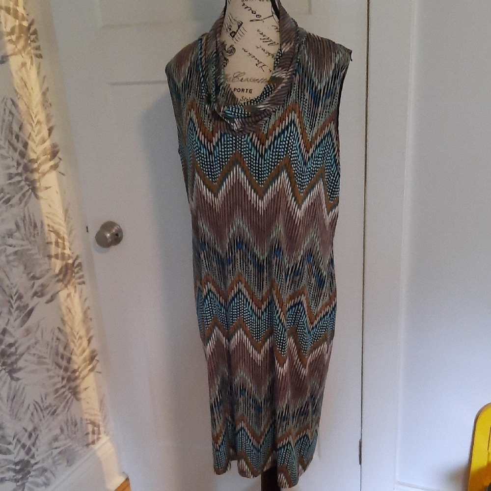Chevron Pattern Sleeveless Dress